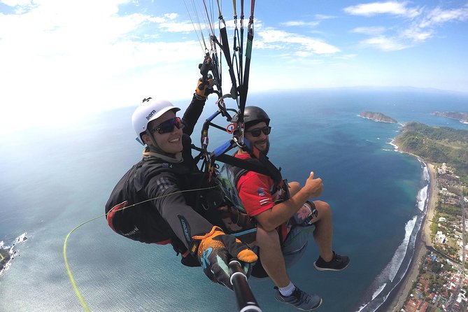 Paragliding tandem flight 1.500 ft & up - Who should book this Jaco tandem flight (and who should think twice)
