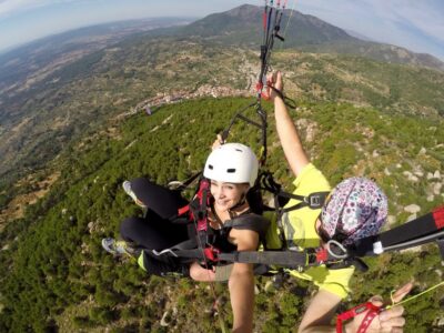 Paragliding Tandem Flight from Madrid - Cebreros or Somosierra: how the wind changes your viewpoint