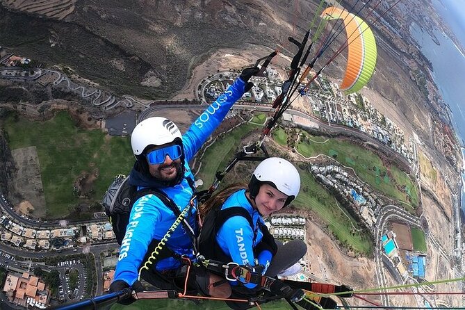Paragliding Tandem Flight in Tenerife South ADRENALINE! - The Flight: From Controlled Takeoff to Air Currents and Adrenaline