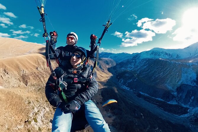 Paragliding Tandem Flights in Gudauri - From Altitude to Airtime: What Happens Before You Lift Off