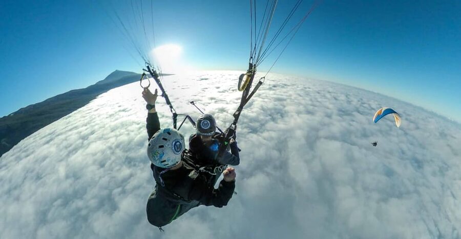 Paragliding Tenerife: Flight from Teide to Puerto de la Cruz - The Air Time: Views, Cloud Crossings, and That Calm-Confidence Feeling
