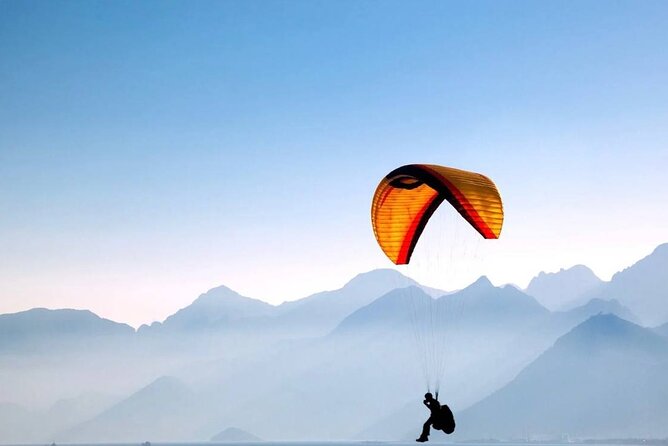 Paragliding Tour Baku - Beshbarmagh Mountain: the view that makes this Baku paragliding tour worth it