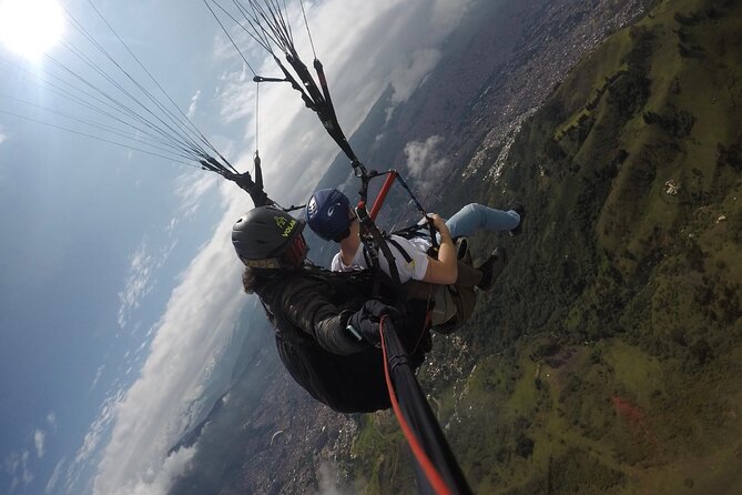 Paragliding With Xplore Colombia - San Félix Transfer and South-to-North City Views