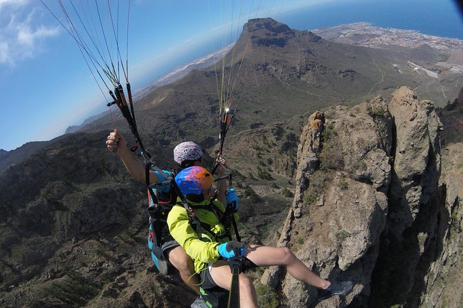 Premium Paragliding in Tenerife : Photos, videos and pickup included - Before You Fly: Gear Included and How the Briefing Sets You at Ease