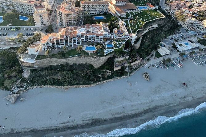 Private Paragliding Flight Costa del Sol 30 min - Mid-flight guidance: how the paraglider works and when you may steer