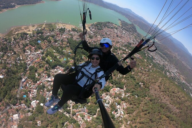 Private Paragliding Flight in Valle de Bravo with Instructor - Safety and Gear: Harness, Helmet, and Insurance