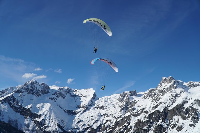 Private Tandem Paragliding Werfenweng Mt Bischling - What to Wear: Non-Slip Shoes, Warm Layers, and Gloves for Winter