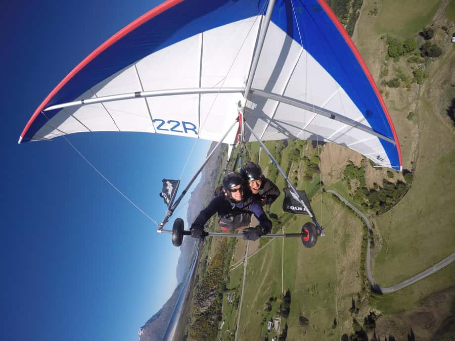 Queenstown: Tandem Hang Gliding Experience - Safety and pilot support: what matters most with tandem flying