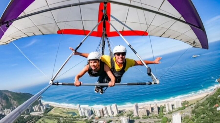 Rio de Janeiro: Hang Gliding Adventure - Landing on São Conrado Beach and the Video Wind-Down
