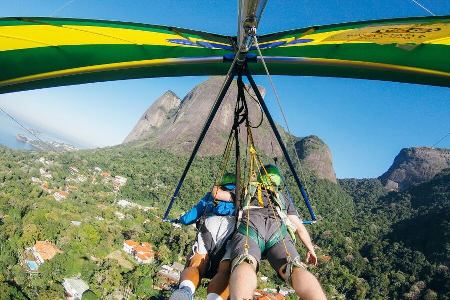 Rio de Janeiro: Hang Gliding Tandem Flight - The landing at São Conrado and how the GoPro footage works