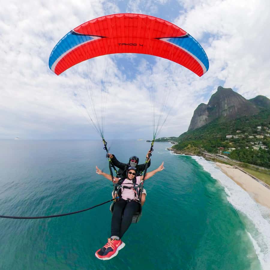 Rio de janeiro : Paragliding Tandem Flights over Rio - Pepino Beach to the ramp: what the day feels like