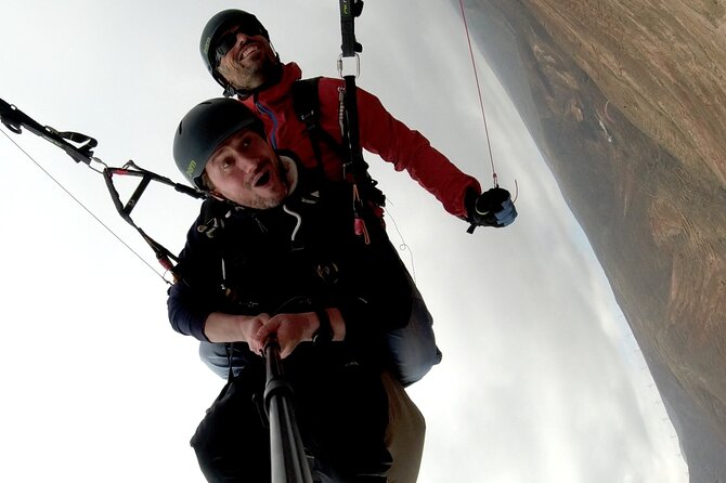 ROLLERCOASTER FLIGHT tandem paragliding Lanzarote with adrenalin - How the tandem format keeps it simple (and way more fun)