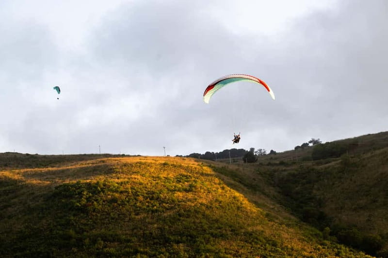San Vito Lo Capo: paragliding flight with instructor/video - Pickup and Drop-Off: San Vito Lo Capo vs. Castellammare del Golfo