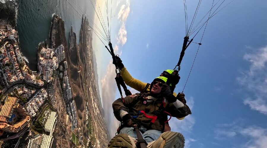 Santa Cruz de Tenerife: Acrobatic Paragliding Flight - Who this is best for (and who should think twice)