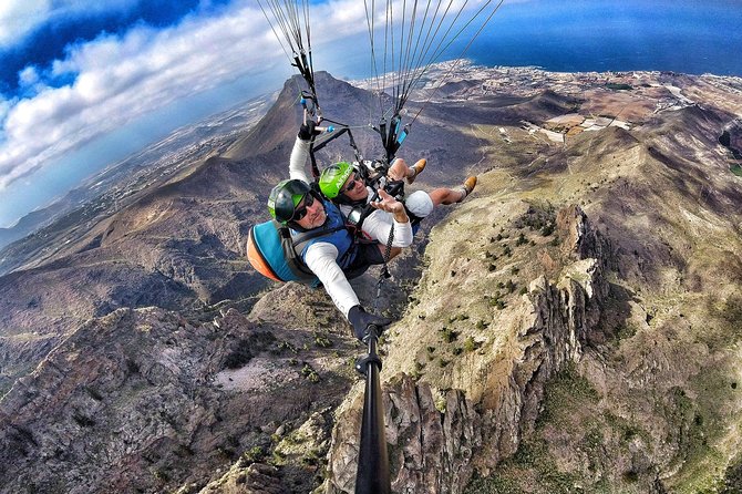 SILVER 1000m paragliding tandem flight above South Tenerife - La Caleta soft-sand landing: waves, euphoria, and possible acrobatics