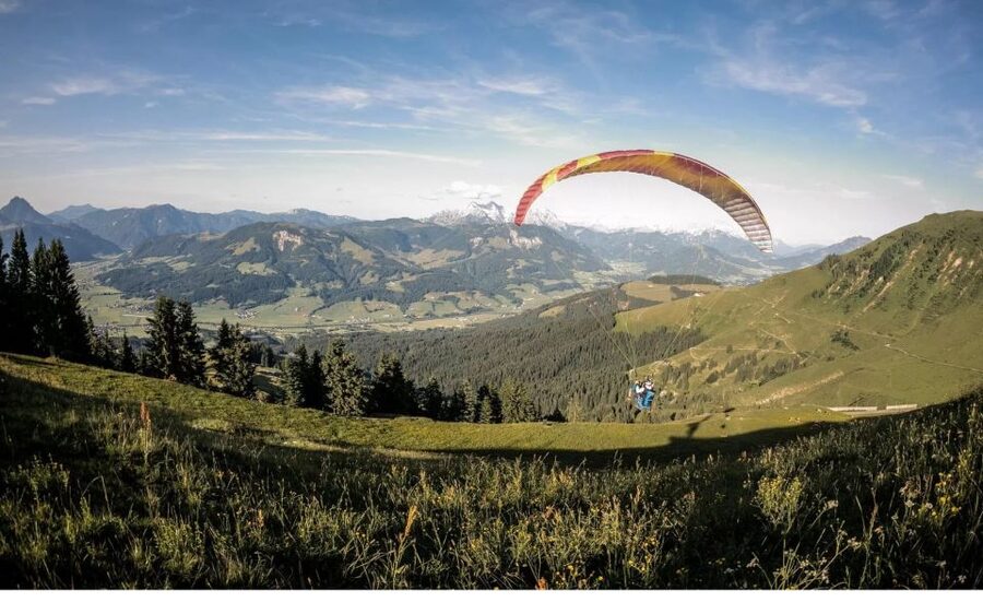 St Johann in Tirol: Tandem Paragliding - The 1000-meter glide over the Kitzbühel Alps