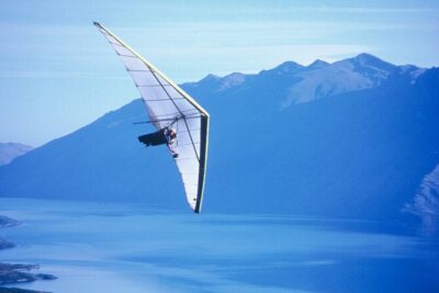 Tandem Hang Gliding - Safety and Attention: Why Small-Group Flying Matters