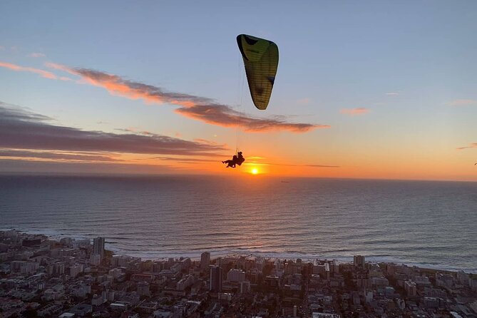 Tandem Paraglide Flight with Instructor - What the Meeting Point Feels Like (and Why It Matters)