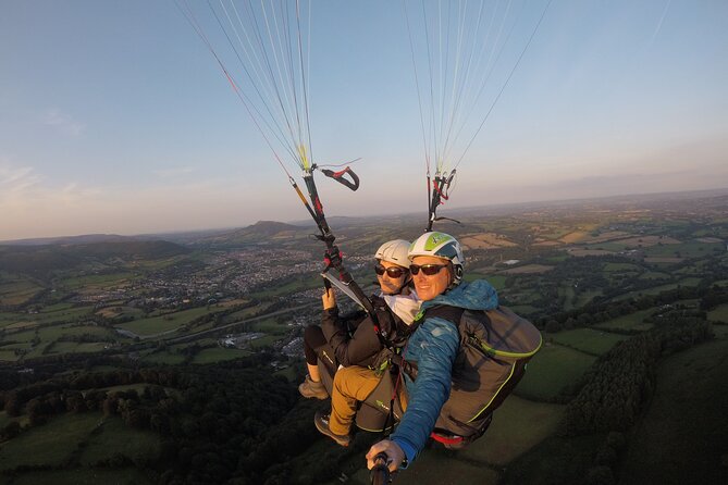 Tandem Paragliding Experience in the Brecon Beacons - Tandem Paragliding Over the Brecon Beacons: The Real Appeal