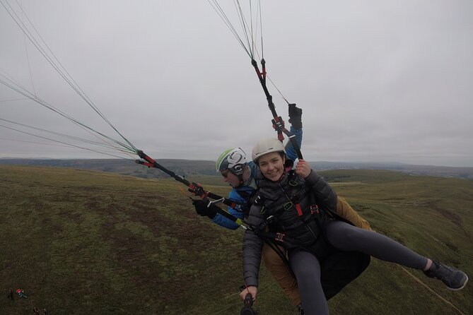 Tandem Paragliding Experience in the Brecon Beacons - Thermal Flights (Spring–Autumn): When the Sky Opens Up