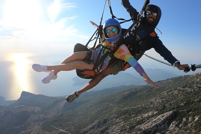 Tandem Paragliding Fethiye, Oludeniz - Landing behind the beach promenade