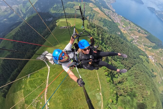 Tandem Paragliding Flight in the Lucerne Region - In the air: your 10–20 minute view of Lucerne from above