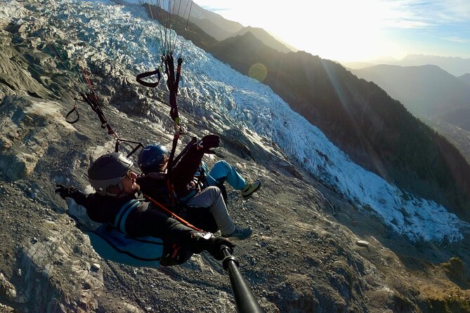 Tandem Paragliding Flight to Chamonix Facing Mont Blanc - Flying Tandem in Front of Mont Blanc (What It Feels Like)