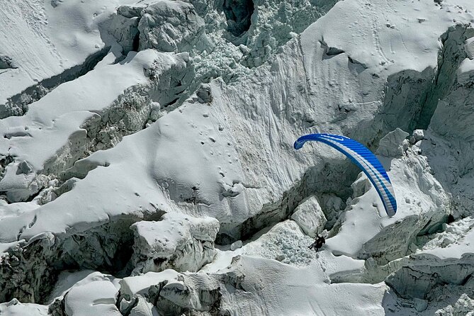 Tandem Paragliding Flight to Chamonix Facing Mont Blanc - What to Wear and Bring: Small Choices, Big Comfort