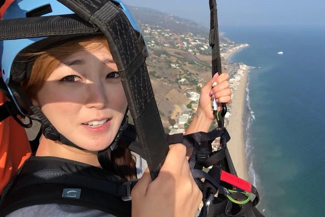 Tandem Paragliding flight with instructor in Malibu - Where You Meet and How the Takeoff Works in Malibu