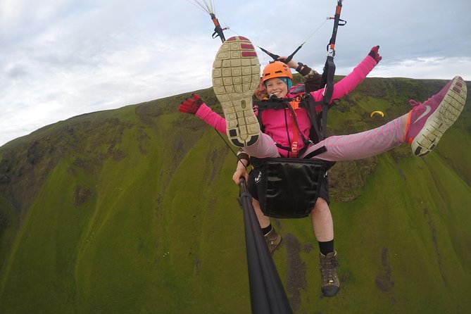 Tandem Paragliding Flights from Vik - Safety Briefing and What You Actually Learn in a Tandem Flight