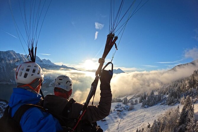 Tandem Paragliding in Interlaken - Gear, Clothing, and the Body Check (25–90 kg plus Steps)