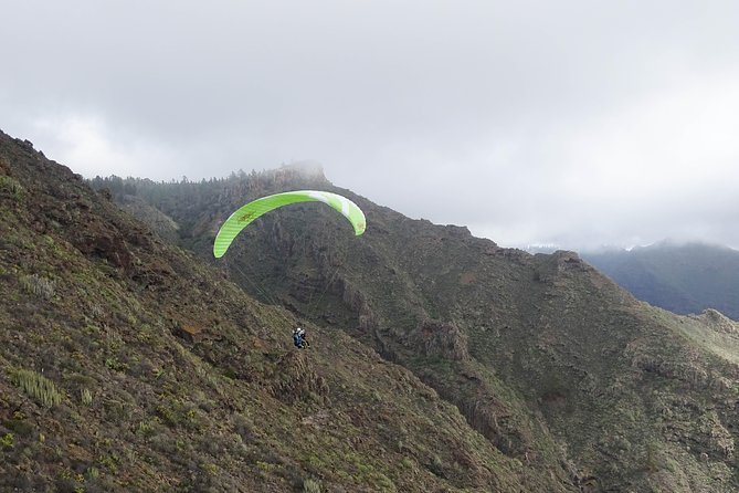 Tandem paragliding in Tenerife - GoPro photos and the cost of extras: how to plan your souvenir