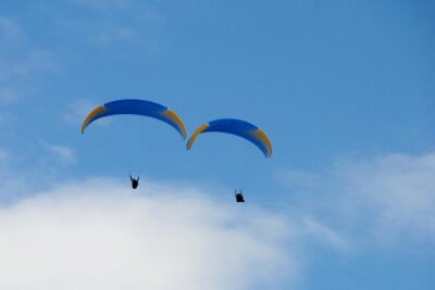 Tandem paragliding in the Stubai Valley near Innsbruck - Price and What It Really Buys (and what costs extra)