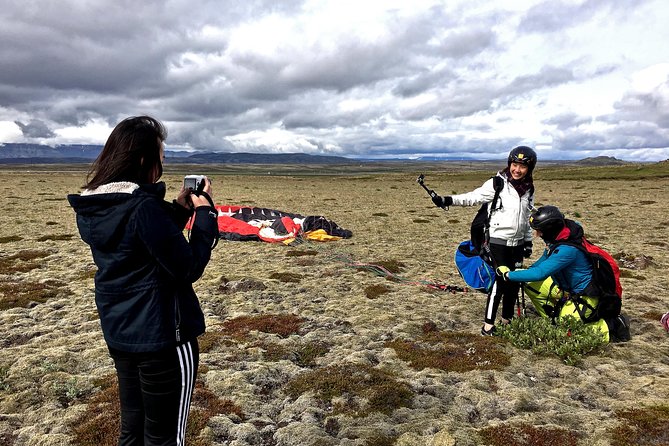 Tandem Paragliding over the Rugged Lava Fields at Blue Mountains - Entering the Sport: Safety Briefing and the Instructor Moment