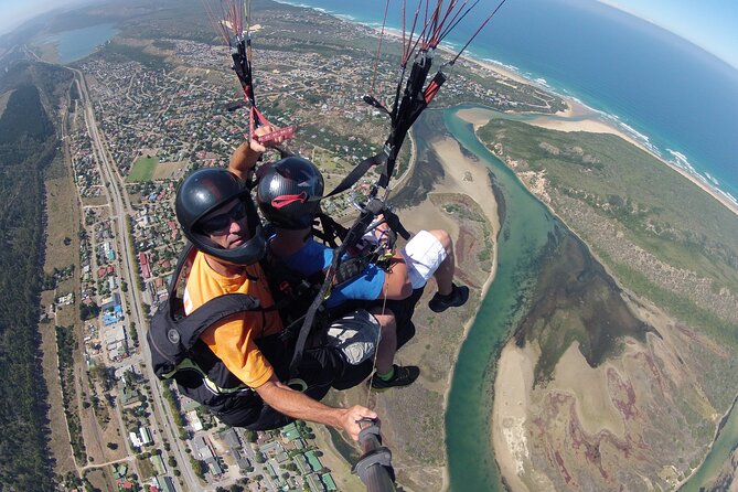 Tandem Paragliding Wilderness South Africa - First up at Sedgefield: finding the hill, filling out forms, getting clipped in