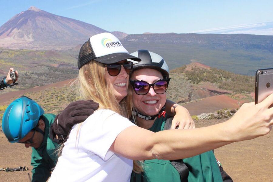 Tenerife: Acrobatic Paragliding Tandem Flight - Safety gear, briefings, and why “experienced” matters here