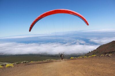 Tenerife: Acrobatic Paragliding Tandem Flight - What the acrobatic tandem flight actually feels like in the air