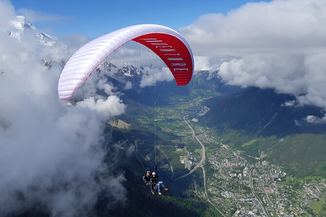 Two-seater paragliding flight in Chamonix - Where the Flight Starts: Chamonix Meeting Point and the Launch Vibe