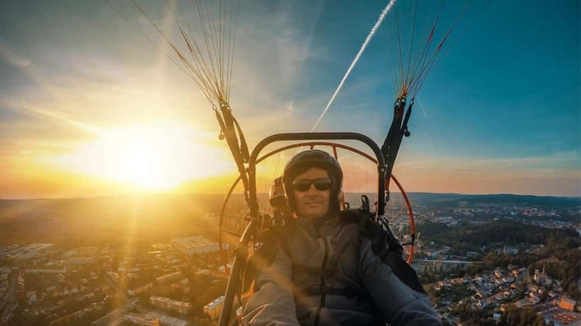 Vang Vieng: Paragliding Experience with Hotel Pickup - The hotel pickup in Vang Vieng City: why it makes the trip easier