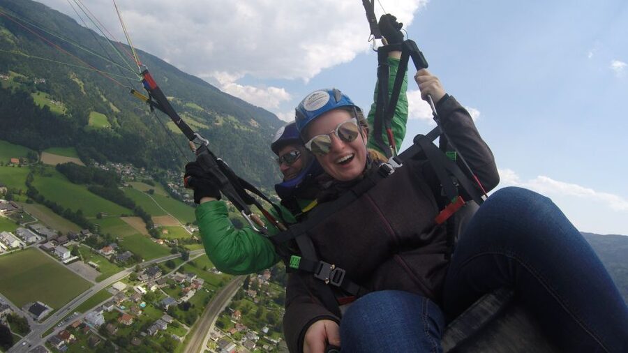 Villach/Ossiachersee: Paragliding "Action" Tandemflug - Getting There: Bundesstraße West 38, Then Up by Bus and Cable Car