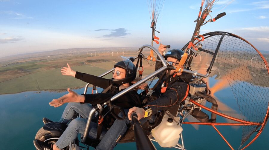 Zaragoza: Aragonese Paragliding Experience - What happens before you lift off: gear, briefing, and comfort