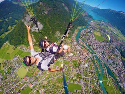 Zurich: Day trip to Interlaken incl. tandem paragliding - Interlaken pick-up: the part where you get briefed